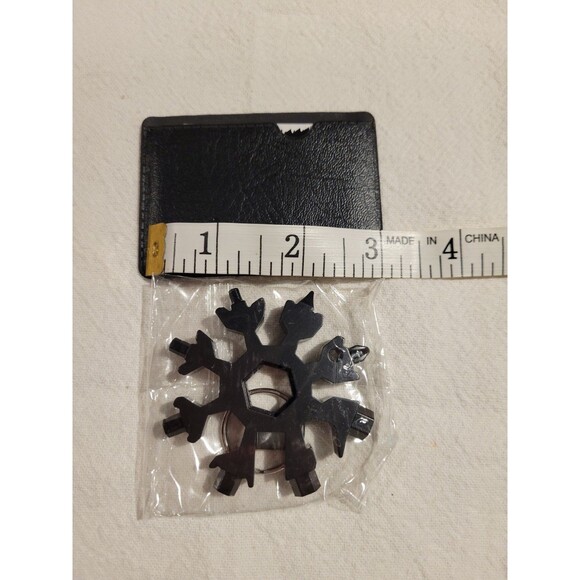 Dad Gifts for Men Adults Gifts for Men 18 in 1 Snowflake Multitool and Card Tool - Picture 11 of 11